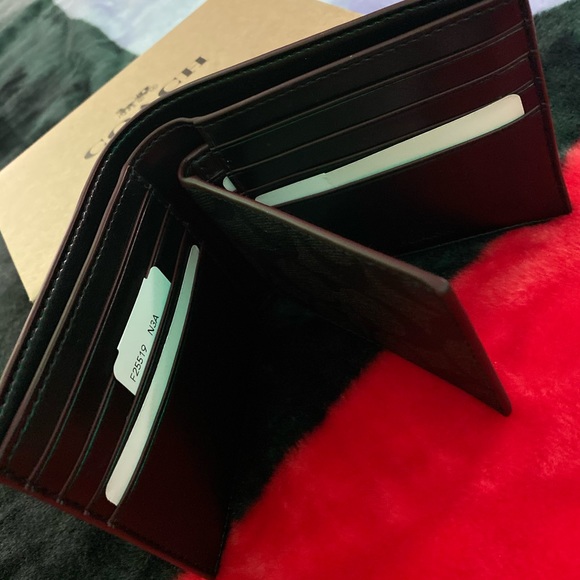 Coach men’s Wallet - Picture 4 of 5